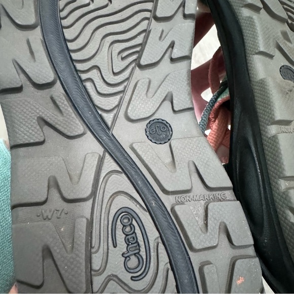 Chaco Women’s Ecotread Dual Strap Sandals 7 Green Pink Outdoor Hiking Summer - Picture 3 of 6